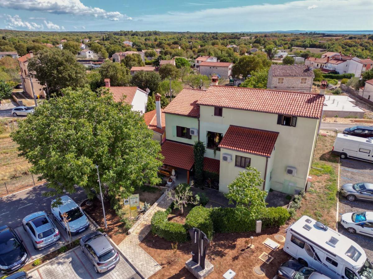 Holiday Stone House Bale Εξωτερικό φωτογραφία